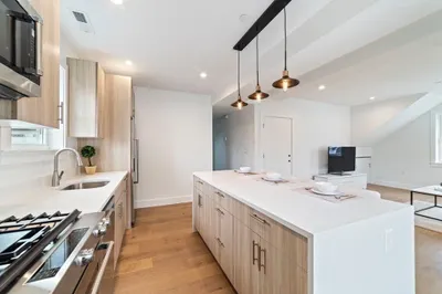 24 Kensington Ave #2 1
