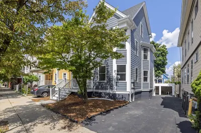 207 HighlAnd Ave #A