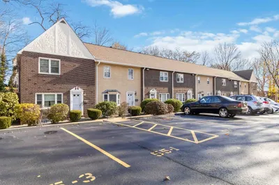 55 Tinson Rd #4