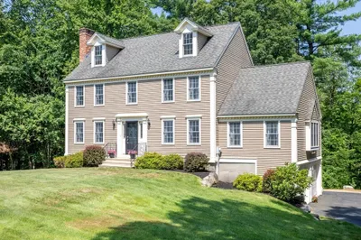 16 Hillside Dr