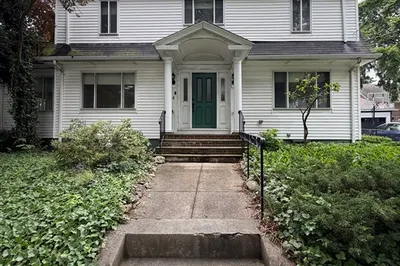 4 Van Ness Road 1