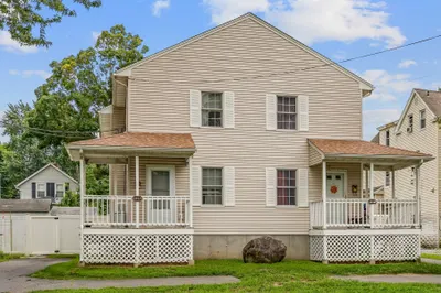 134 Main St 1