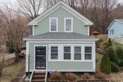 129 School St 1