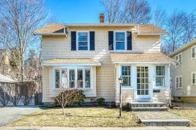 17 Russell Rd 1