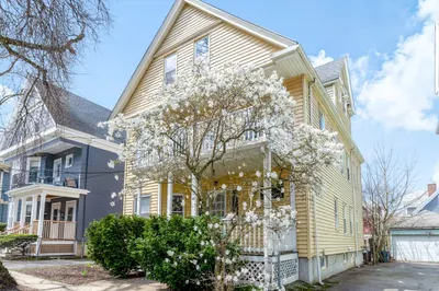 42 Banks Street #3