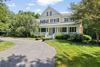 76 Clapp Rd 1