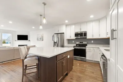 80 Lebaron Blvd #6 1