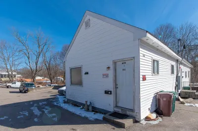 168 Rockland Ave 1