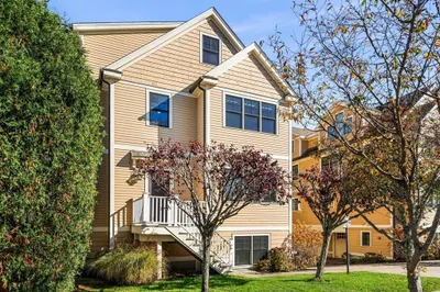 28 Meadowbrook Rd #28