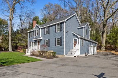 10 Great Pines Ave 1