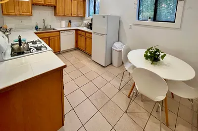 1 Torpie St #1