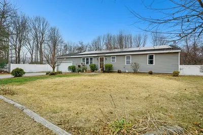 252 Pleasantdale Rd 1