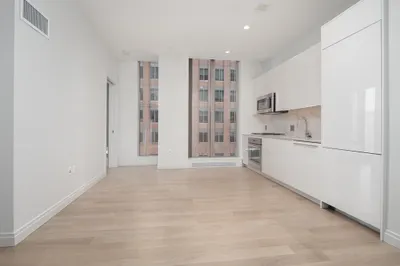 135 Seaport Blvd. #526