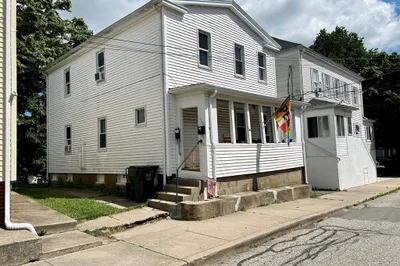 5 1/2 Savery Ln #2