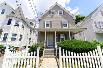 32 Myrtle St 1