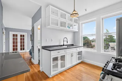 70 Strathmore Road #10B 1