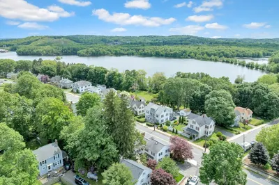 46 Arlington Rd 1