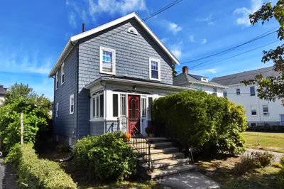25 Stearns Ave 1