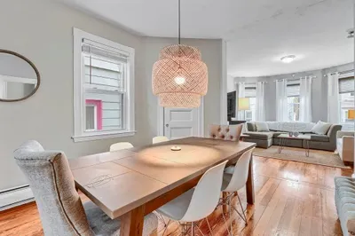 17 Arcola St #2
