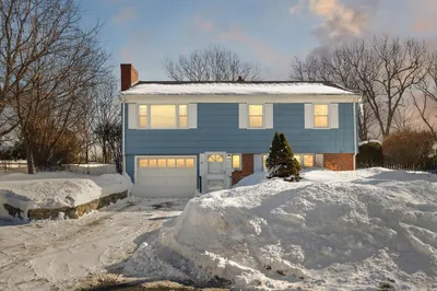 38 Ledgemont Lane