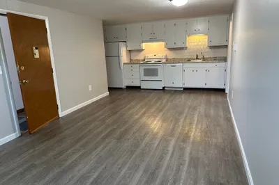 7 Bayberry Rd #7C