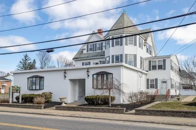 42 Lancaster St