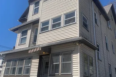 58 Chapin St 1