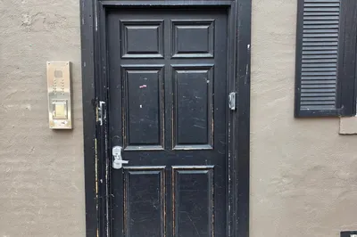 4 Michelangelo St #1 1