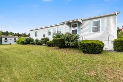 96 Pinehurst Dr 1