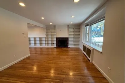 60 Redlands Rd