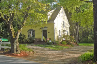 20 Old Cambridge Turnpike 1