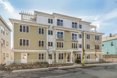 143 Cedar St #4