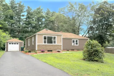 725 Lombard Rd