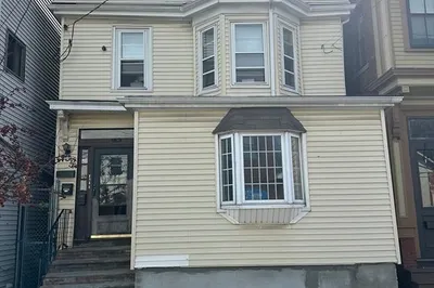 163 Saratoga Street #1