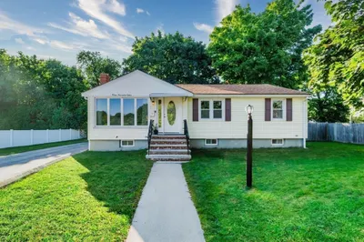 3 Priscilla Ln