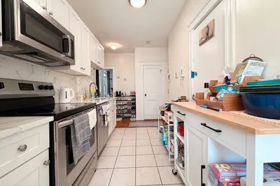 8 Ransom Rd #8 1