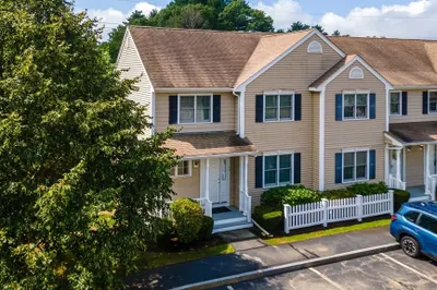 33 Freedom Cir #33 1