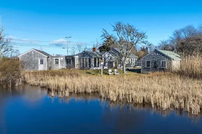 156 Rock Harbor Rd 1