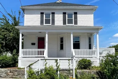 32 Bayard St