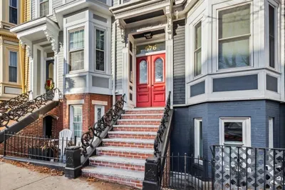 576 E Broadway #1