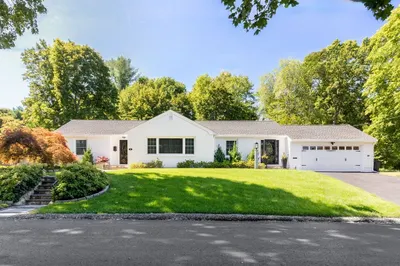 6 Montview Rd