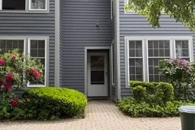 70 Amity Place #70 1