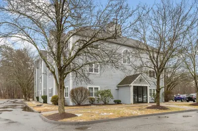 9 Longworth Ave #132 1