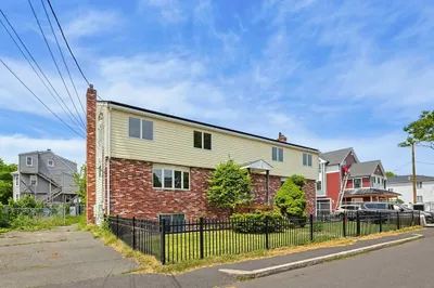 20-22 Cyril St 1