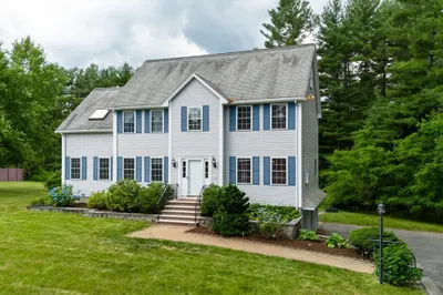 10 Westmeadow Ln 1
