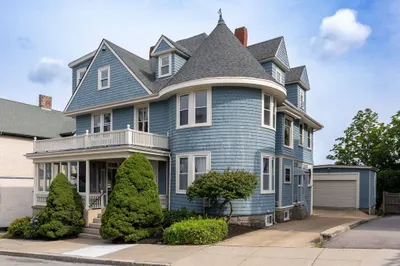 330 Lincoln Ave 1