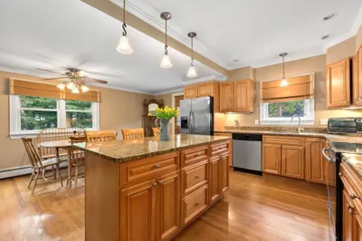 135 Linebrook Rd 1