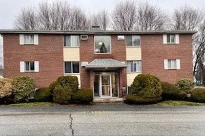 206 Bolton St #10 1