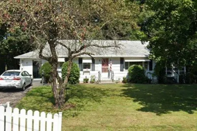 88 Westwood Pkwy 1