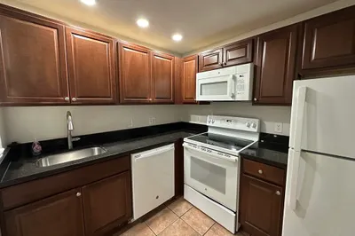 32 Annese Rd #7 1